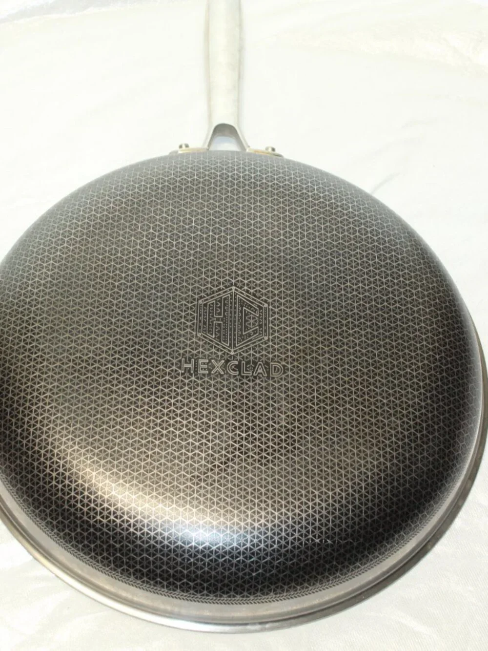 HexClad 12 Inch Hybrid Nonstick Oven and Dishwasher Safe Frying Pan - No Lid